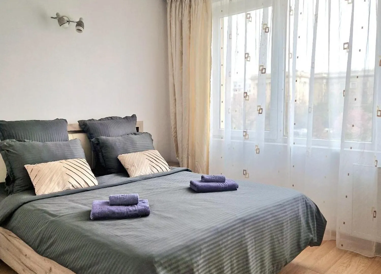 Sala Palatului Apartment Bucharest