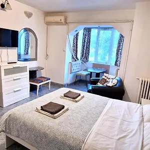 Apartment Domum Universitate Dalles - Intercontinental, Bucharest
